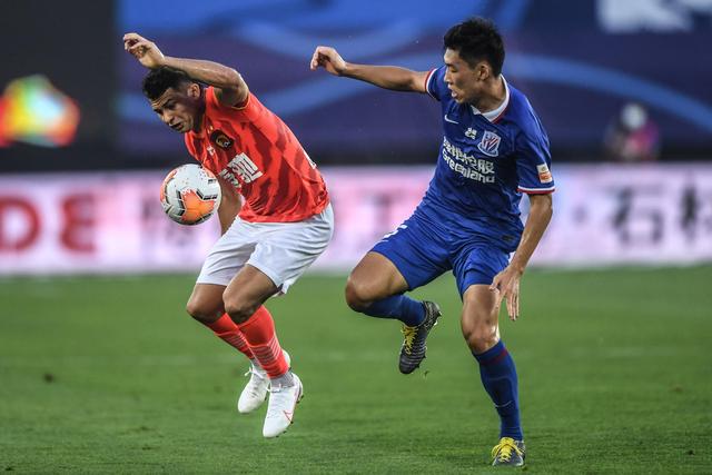 钟诚生涯抢断总数达1032次 并列CBA历史第四位