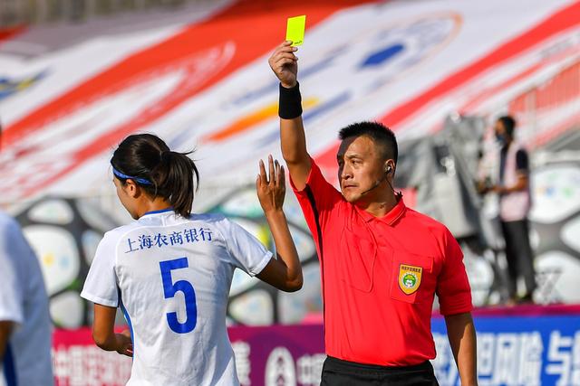 2026粤超首轮东莞主场获胜 科学家+企业家携手开球2026粤超首轮东莞主场获胜 科学家+企业家携手开球